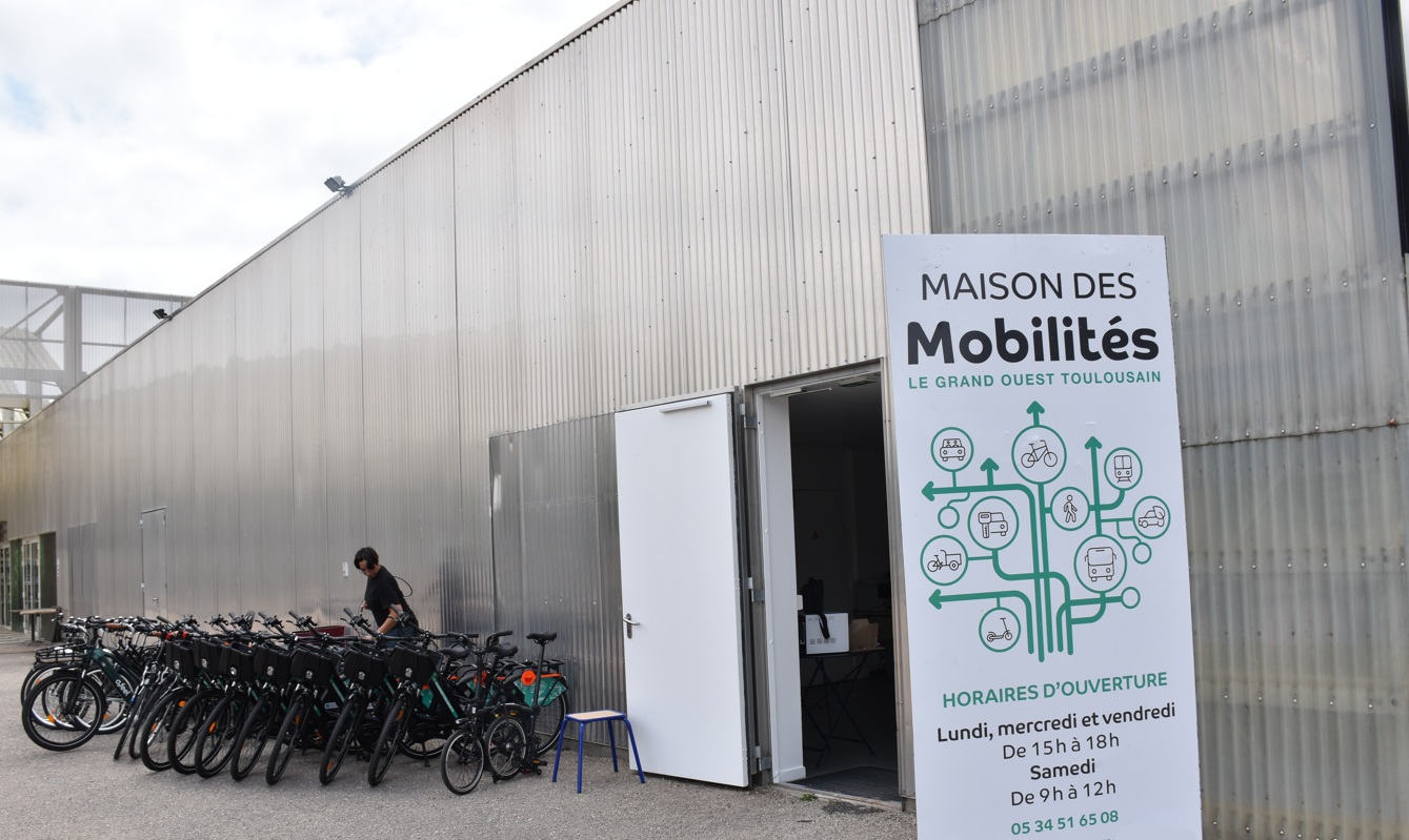 Entrée de la Maison des Mobilités de Plaisance-du-Touch